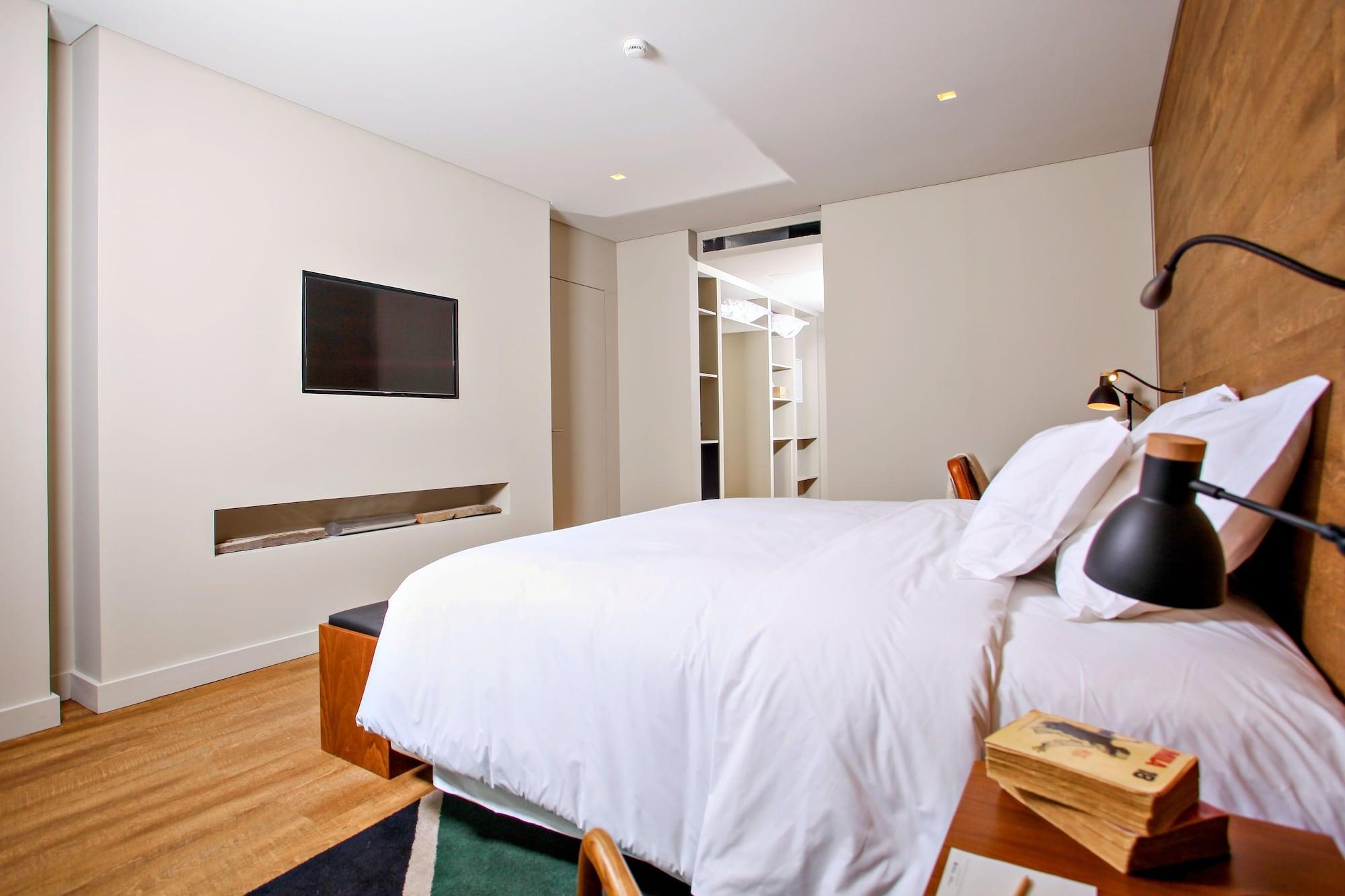Octant Ponta Delgada Hotel Luaran gambar A bedroom at the hotel