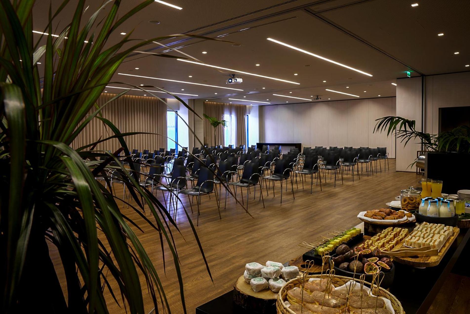 Octant Ponta Delgada Hotel Luaran gambar The main conference room